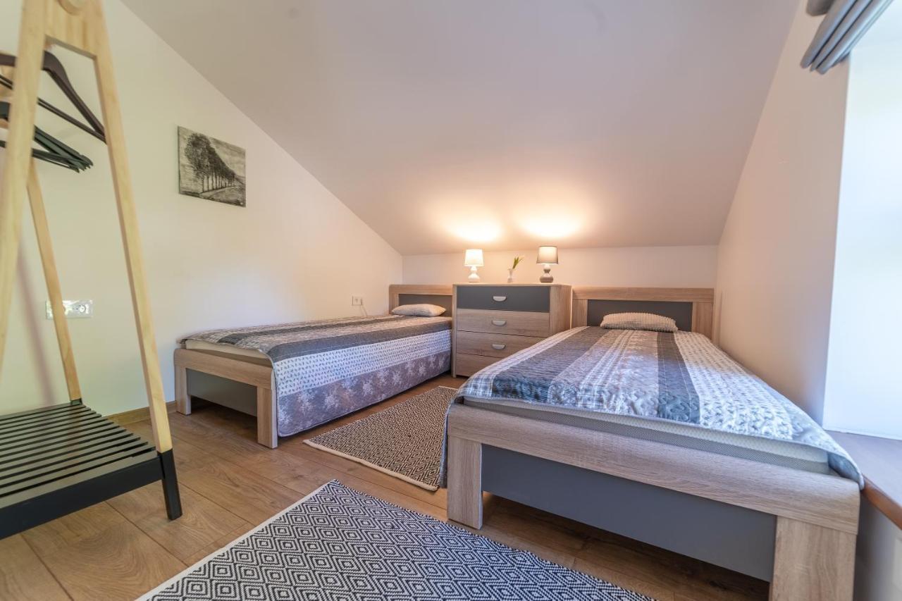 Apartamentai Muzika Silute Luaran gambar