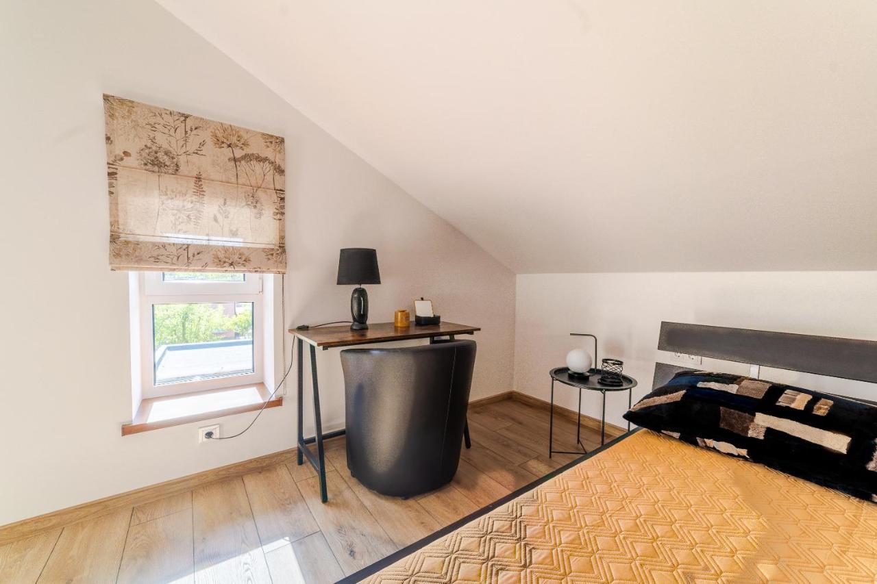 Apartamentai Muzika Silute Luaran gambar