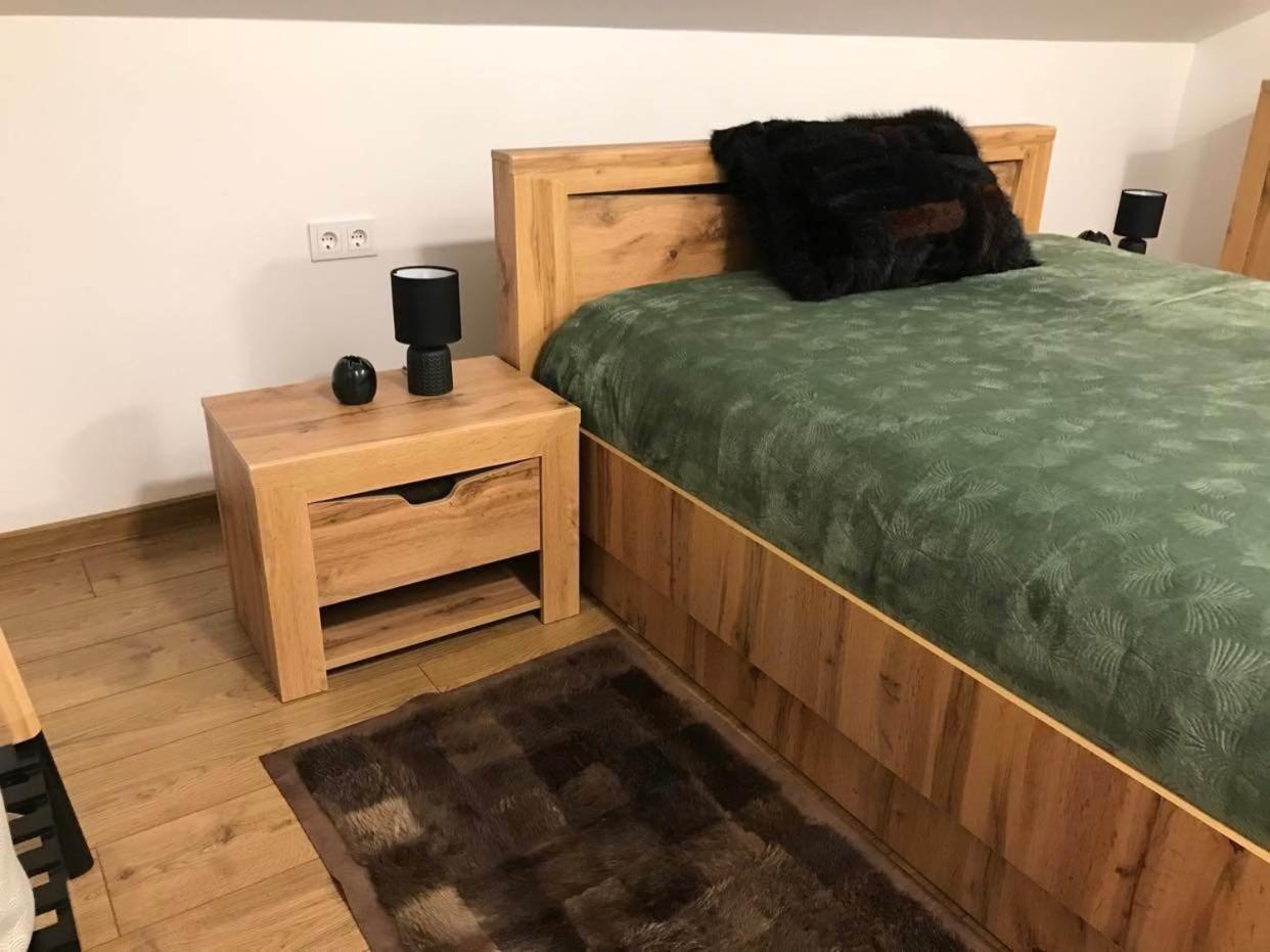 Apartamentai Muzika Silute Bilik gambar